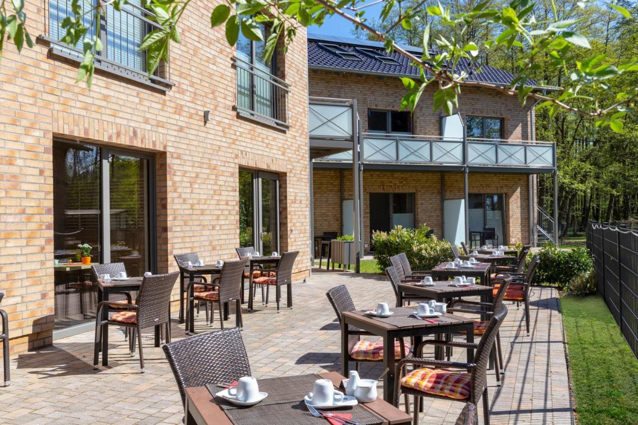 Hotel Zur Ostsee Graal-Mueritz Exterior photo